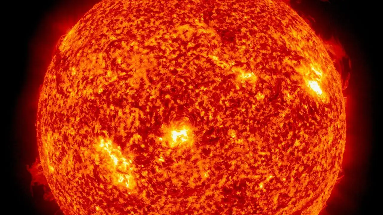 Le Soleil : L'astre des astres – image d’arrière-plan