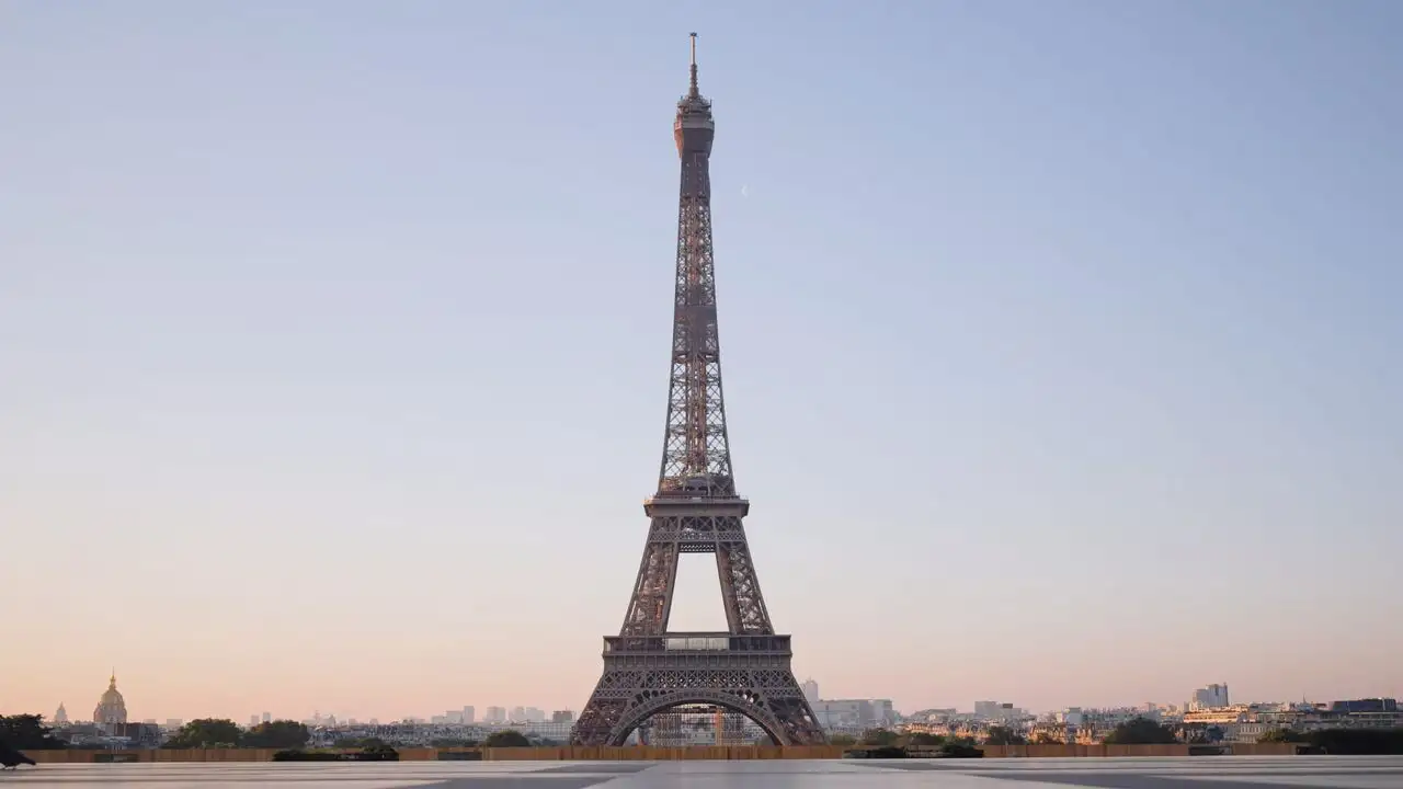 Emission spéciale 14 juillet – image d’arrière-plan
