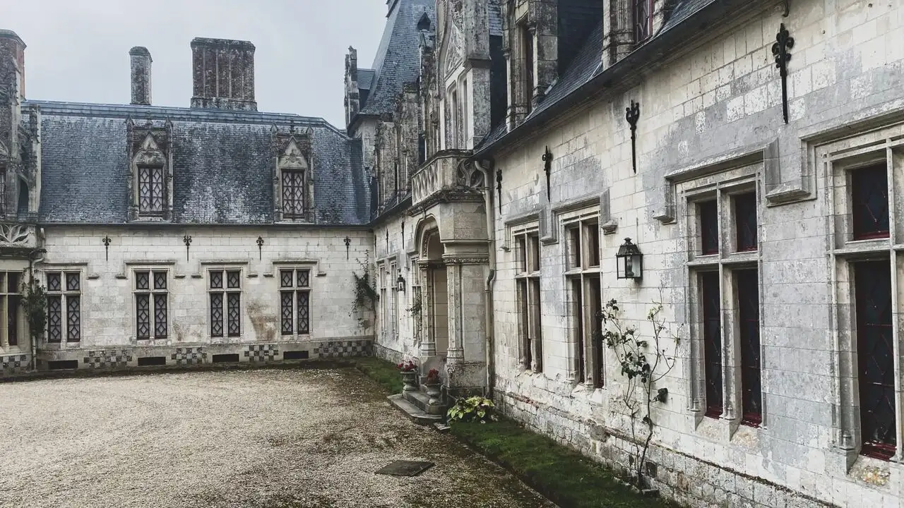 A l'ombre des châteaux de la Somme – image d’arrière-plan