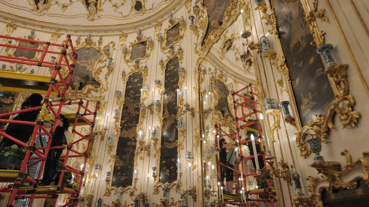 Le château de Schönbrunn : Les fastes de la cour de Vienne – image d’arrière-plan