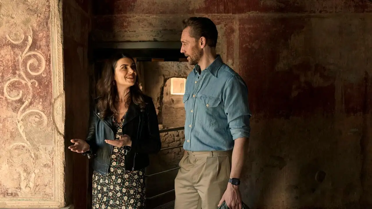 Pompéi: Tom Hiddleston remonte le temps - Saison 1 - Survie – image d’arrière-plan