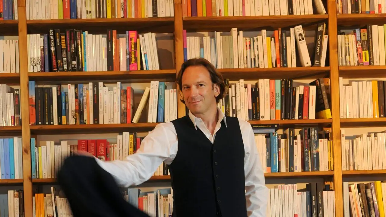 La p'tite librairie - La guerre est déclarée, par Annie Saumont – image d’arrière-plan