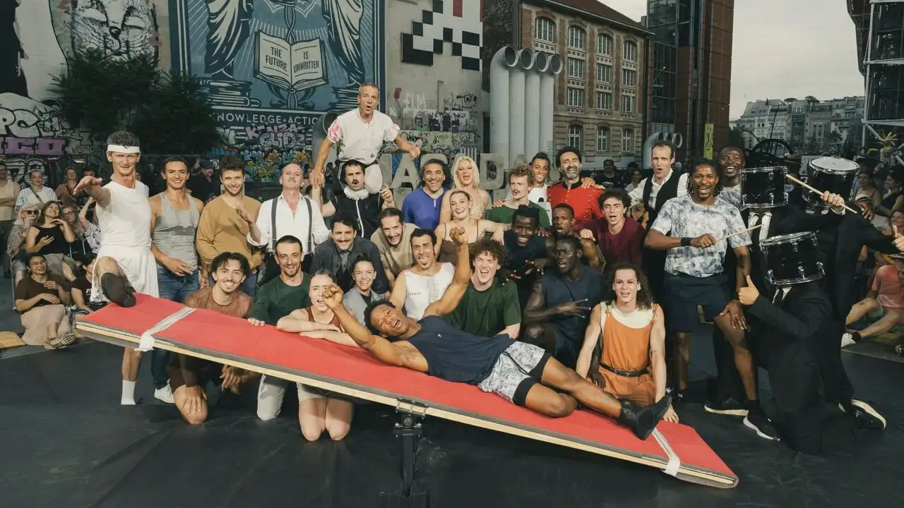 Macadam Circus - Episode 01 – image d’arrière-plan