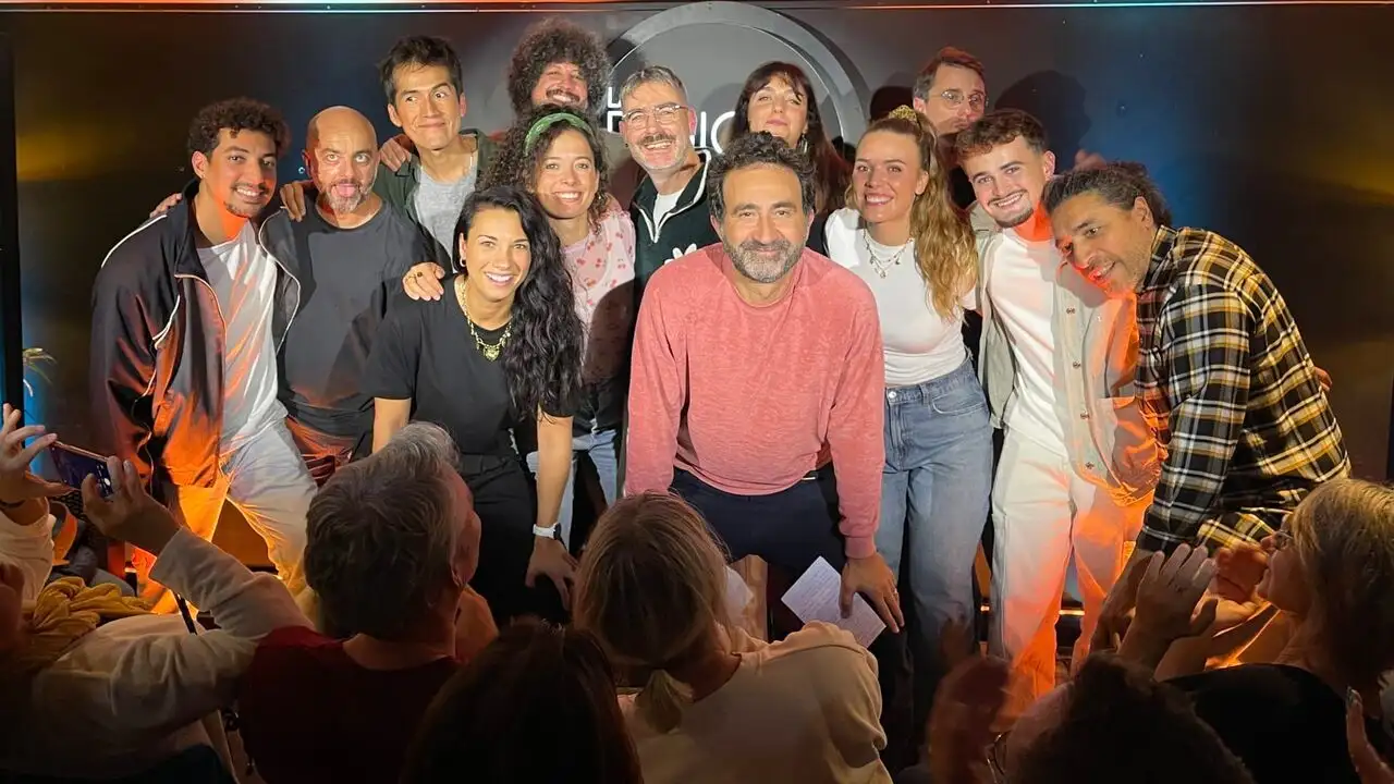 Top Comedy Club - Strasbourg, La Péniche du rire – image d’arrière-plan