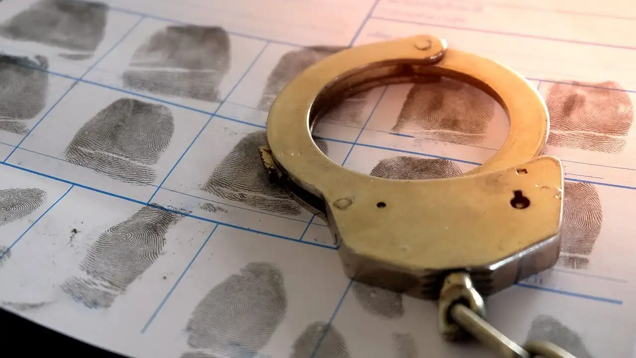 Histoires criminelles, l'enquête – image d’arrière-plan