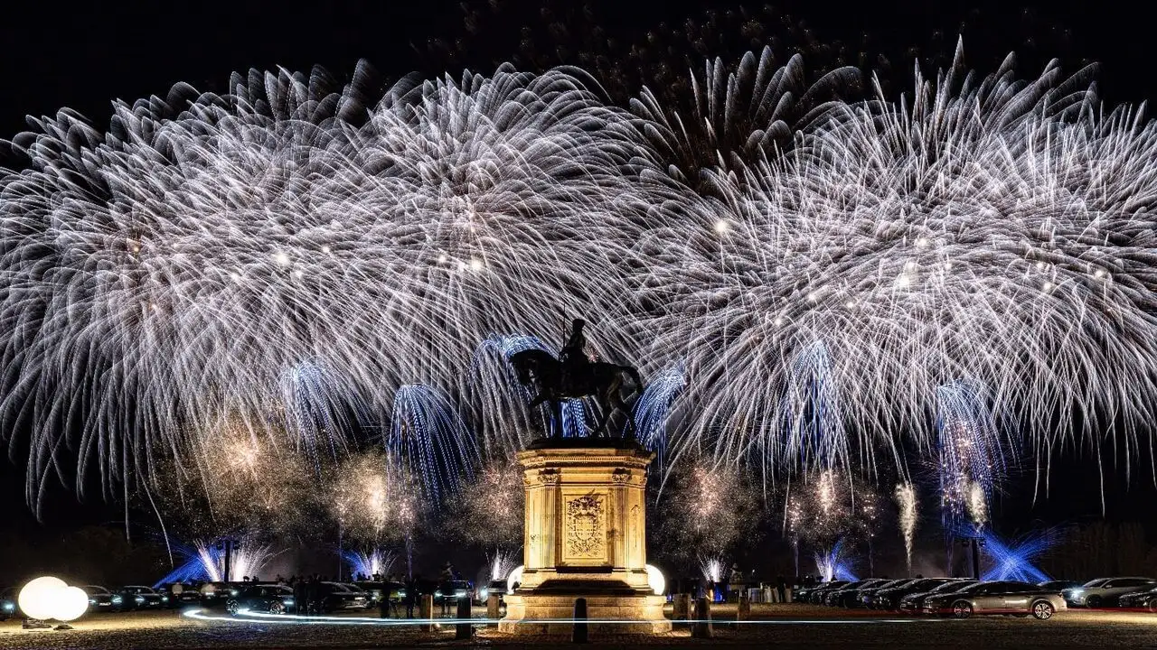 Regarder 2025 Le grand feu d'artifice en direct PlayTV