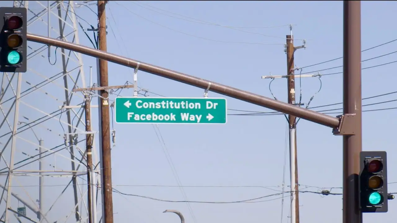 The Last Town : Une ville contre la Silicon Valley – image d’arrière-plan