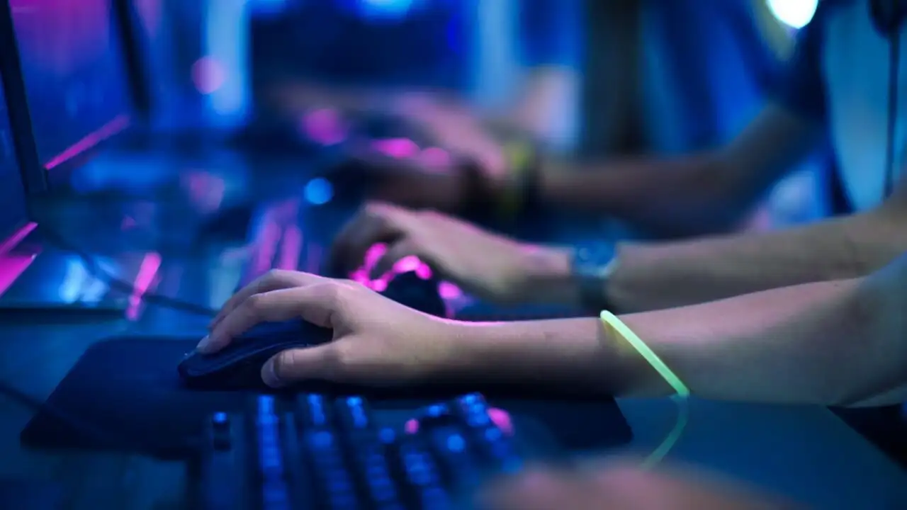 La minute EWC - 🎮 e-sport – image d’arrière-plan