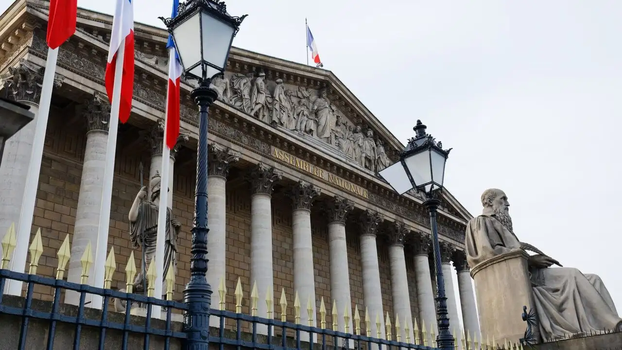29e édition du Parlement des enfants - Episode 14 – image d’arrière-plan