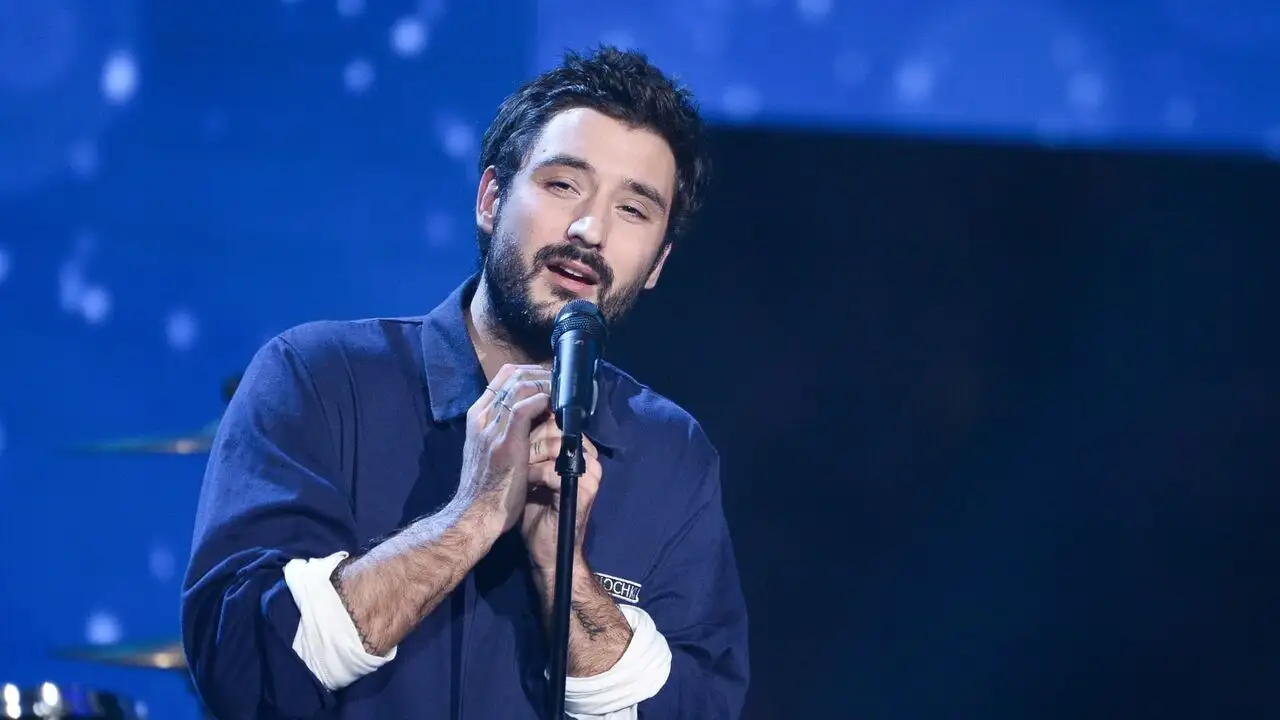 Jérémy Frerot au F'Estivada de Rodez – image d’arrière-plan
