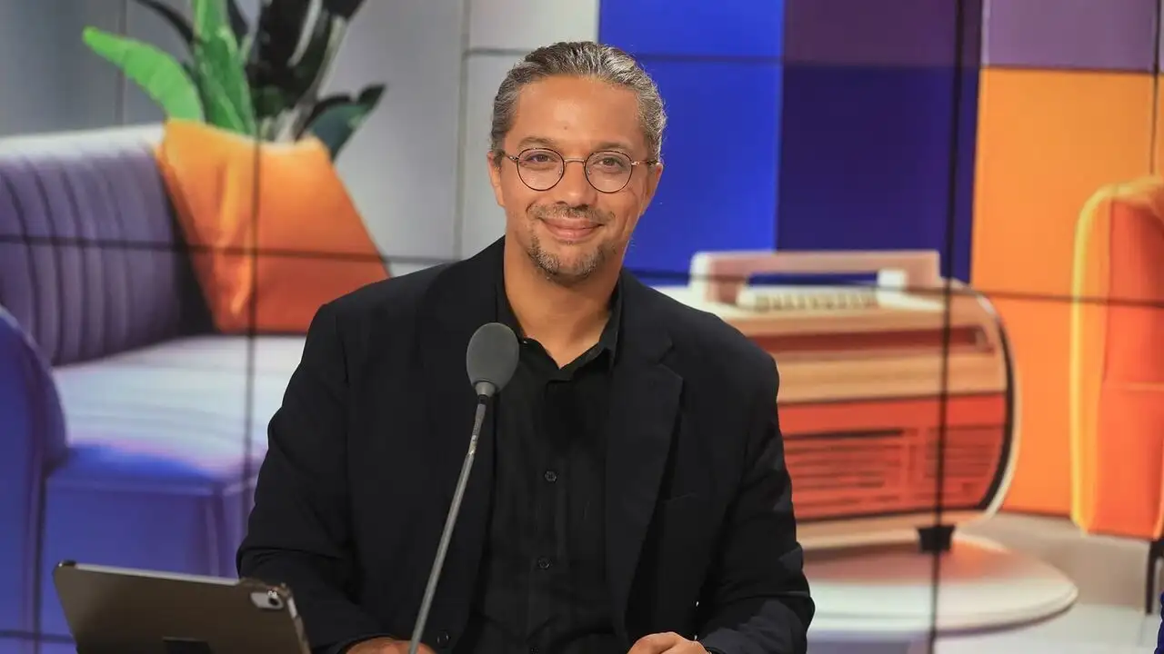 6/7 le morning RMC - Saison 1 – image d’arrière-plan