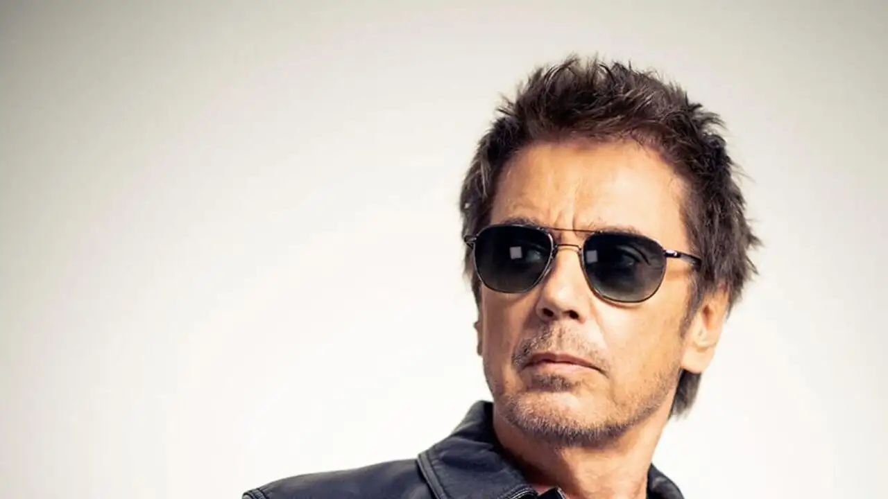 Jean-Michel Jarre aux Francofolies de La Rochelle – image d’arrière-plan