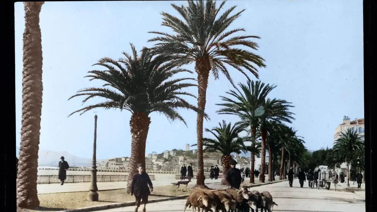 Et dieu créa la Côte d'Azur – image d’arrière-plan