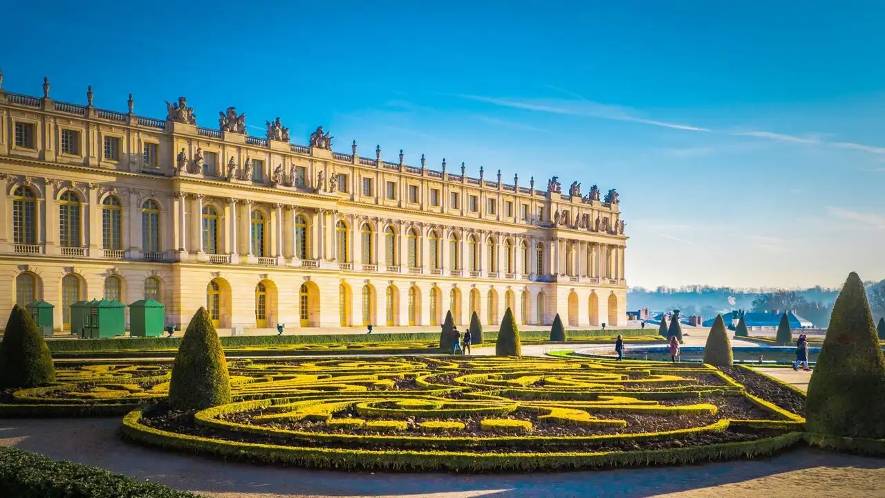 Versailles : Les secrets d'un chantier monumental – image d’arrière-plan