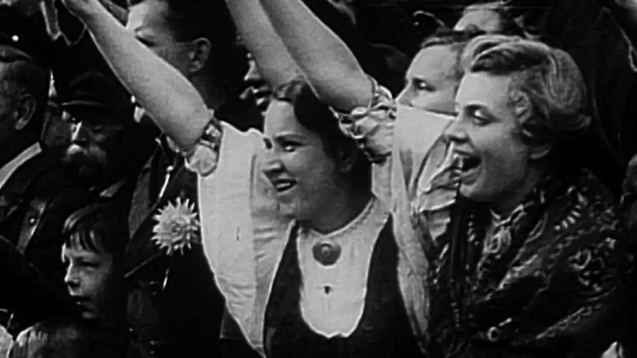 Les femmes du IIIe Reich - Episode 01 – image d’arrière-plan