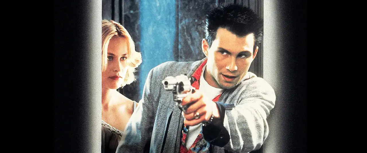True Romance - Qui a dit que le romantisme était mort ? – image d’arrière-plan