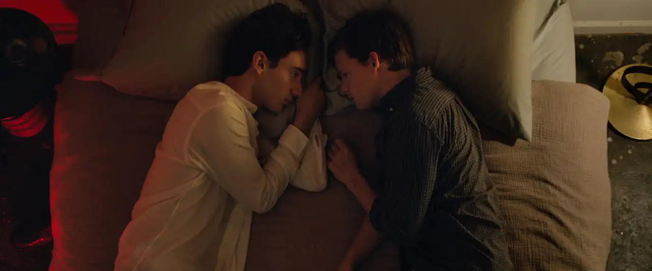 Boy Erased - Nul ne peut convertir la vérité... – image d’arrière-plan
