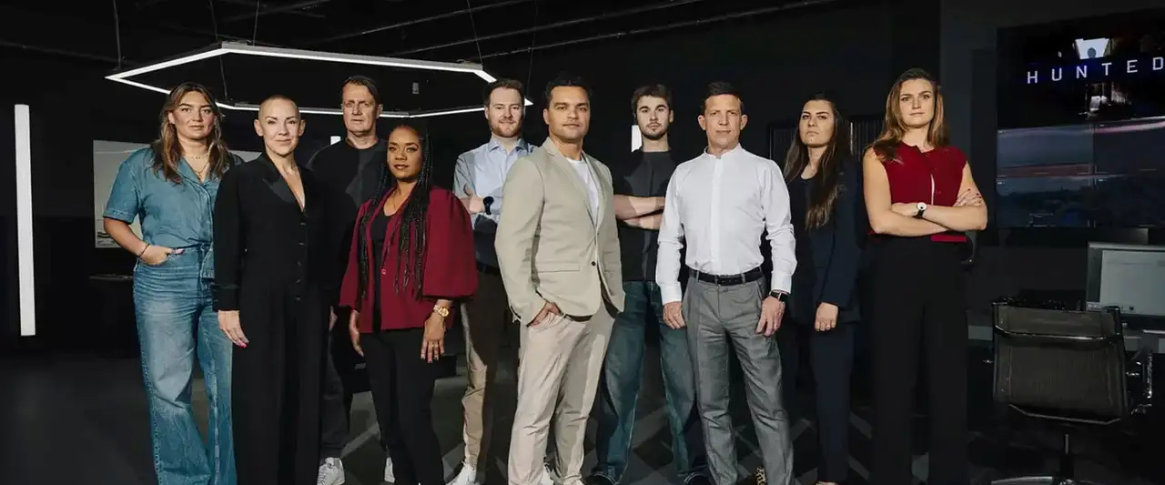 Hunted - Saison 1 - Le barrage – image d’arrière-plan