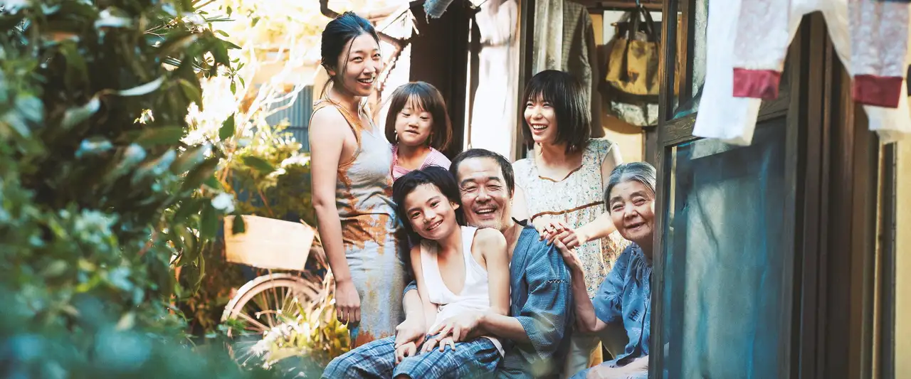 Une Affaire de famille - Parfois vous choisissez votre famille. – image d’arrière-plan