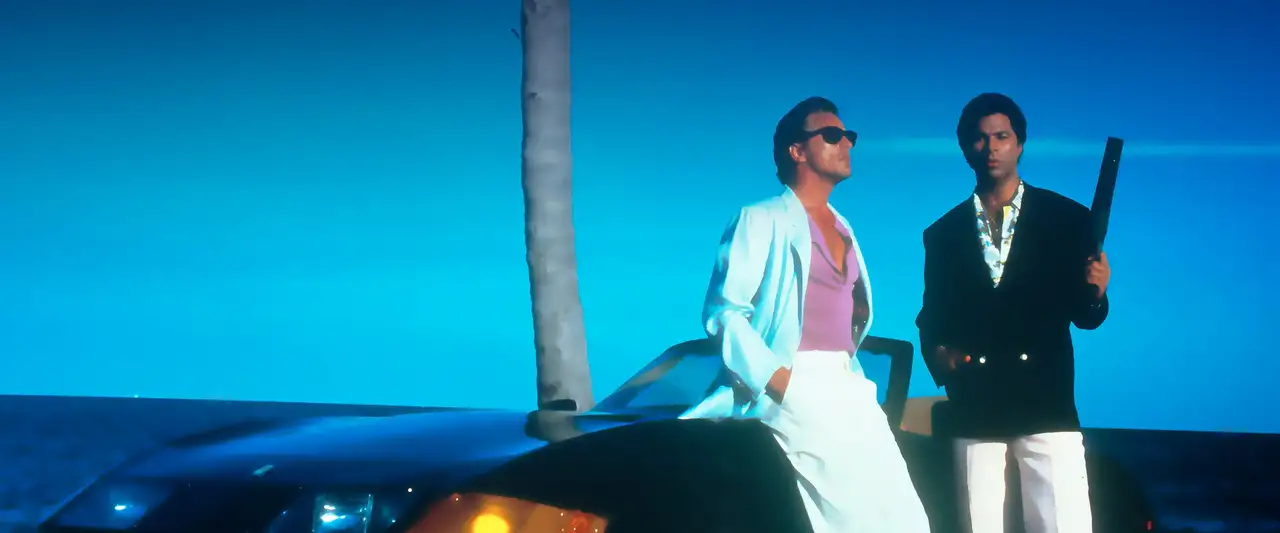 Deux flics à Miami - Saison 2 - L'Italie – image d’arrière-plan