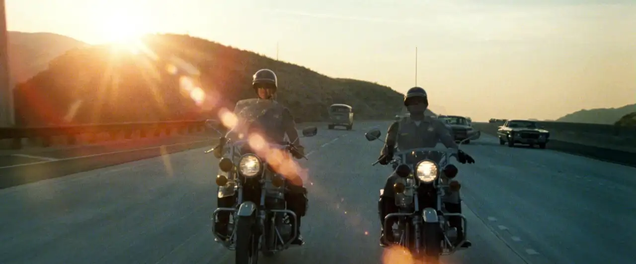Chips - Saison 1 - Dites un prix – image d’arrière-plan