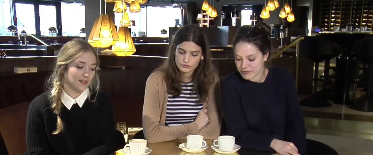 La vie devant - Saison 1 - Tenter – image d’arrière-plan