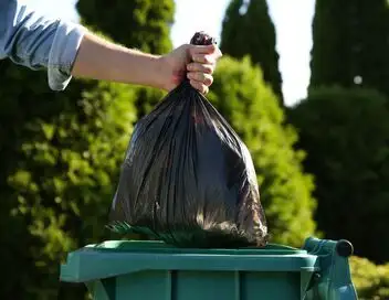 E=M6 - Recycler nos piles, réinventer le TGV : la science en action ! – affiche