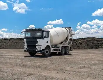 Enquête d'action - Camions géants et vie de famille : les défis des femmes routières – affiche