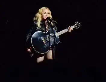 Madonna : Reine éternelle de la pop – affiche
