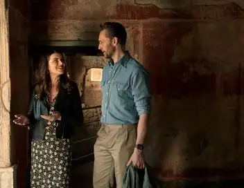 Pompéi: Tom Hiddleston remonte le temps - Saison 1 - Tremblements – affiche
