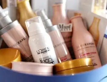 Cash investigation - L'Oréal : parce qu'ils nous le vendent bien – affiche