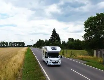 La folie du camping-car : des vacances pas comme les autres - Saison 1 – affiche