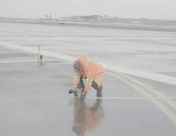 Toronto Airport Uncovered - Saison 1 - Alerte à la foudre – affiche