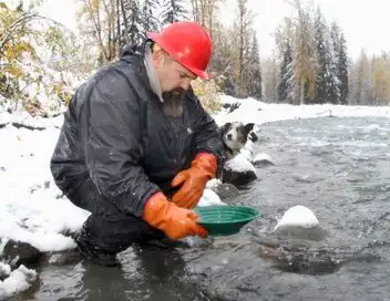 Alaska : La ruée vers l'or - Saison 2 - Sur la piste de Parker : bienvenue dans la jungle – affiche