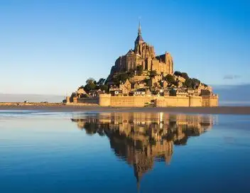 Mont-St-Michel : les défis d'une mégastructure unique au monde – affiche