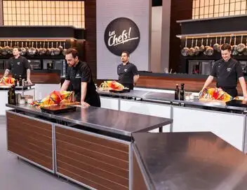 Les chefs ! - Saison 14 - La brigade est divisée en trois équipes – affiche