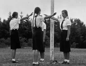 Les femmes du IIIe Reich - Episode 01 – affiche