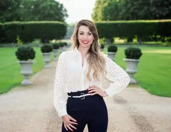 Quatre mariages pour une lune de miel - Stéphanie & Grégori – affiche
