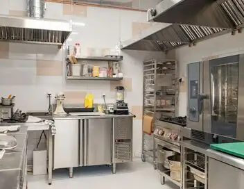 Cauchemar en cuisine - Saison 15 - Criquebeuf-sur-Seine – affiche