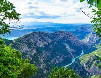 Enquête d'action - Gorges du Verdon : missions périlleuses pour les gendarmes – affiche