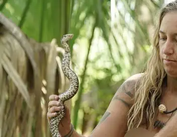 Retour à l'instinct primaire - Saison 12 - De chair et de crocs – affiche