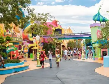 Les parcs d'attractions préférés des Français - Saison 2 - Le Seaside, un parc d'attractions flottant – affiche