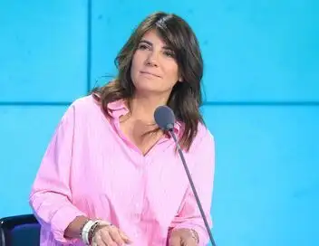Estelle midi : on ne va pas se mentir - Saison 4 – affiche
