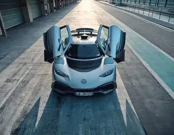 Project ONE : A Milestone in automotive History - Saison 1 – affiche
