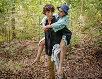 Infidèles - Saison 1 – affiche