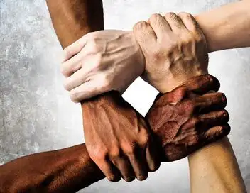 Temps Présent - Racisme, police et les étranges enquêtes vaudoises – affiche