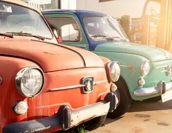 Occasions à saisir : tournée mondiale - Saison 2 - Espagne : SEAT 600 – affiche