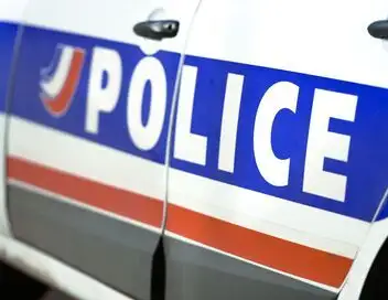 90' Enquêtes - Cambriolages, vols et agressions : tension pour les policiers d'Avignon – affiche