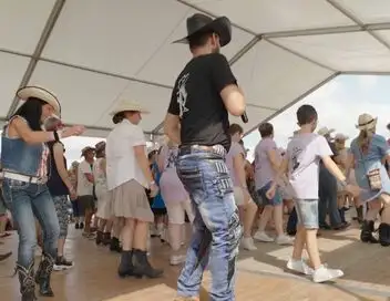Cowboy, danse et festival : la country envahit la France – affiche