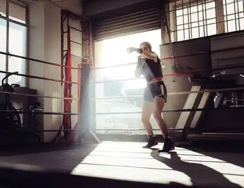 Format Boxe - Poids légers : Emanuel Navarrete - Denys Berinchyk – affiche